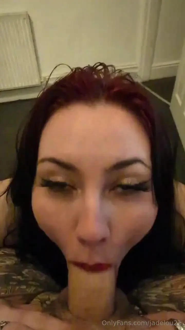 Pleasing a dick with my tits always makes me so happy 