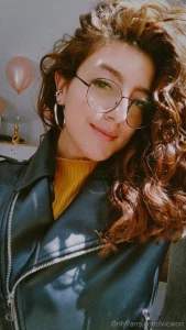 Formal girl outside the classroom are u a good student