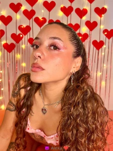 It s not that i m hard to reach it s just that i m simply not for