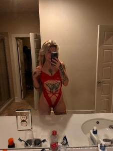 What colors should i wear more