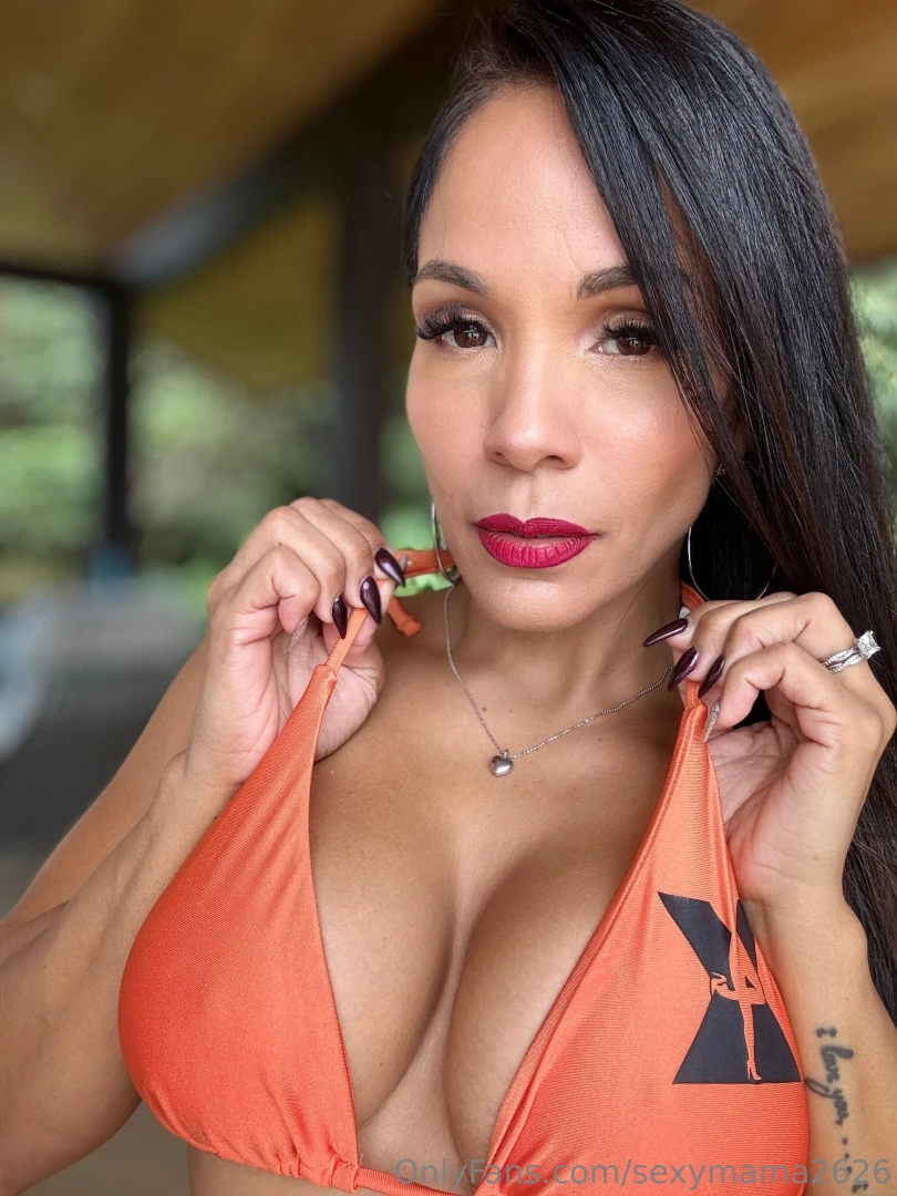 Stealing hearts one pic at a time 