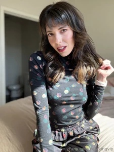 Am i cuter with my clothes on or off part 2