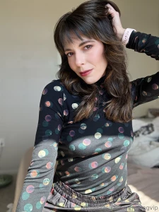 Am i cuter with my clothes on or off part 9