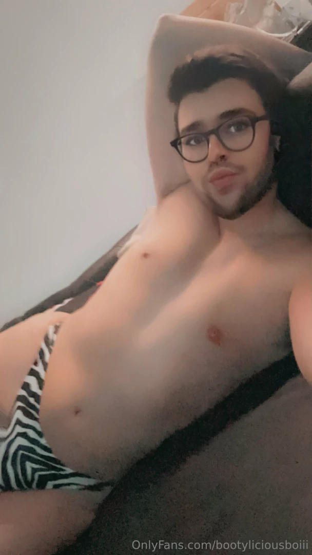 Wanna know a secret laying behind me was my date that was paying more 