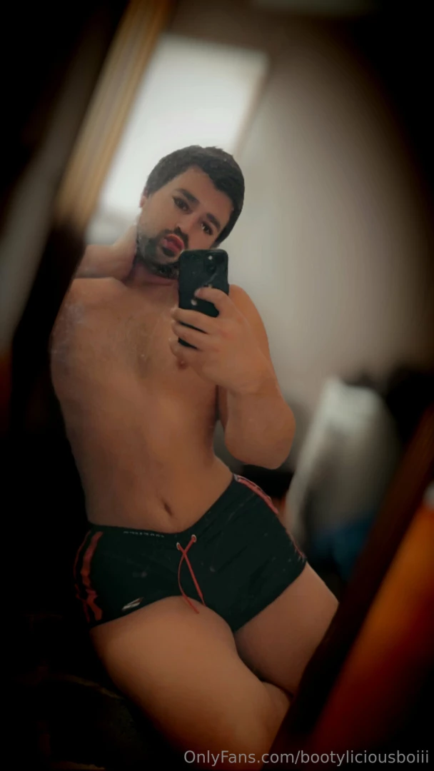 Just daydreaming about the huge cock that fucked my ass last week 