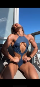 Wanna oil my muscles