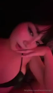 If she gets 20 subs i m dropping the tape marianauwu