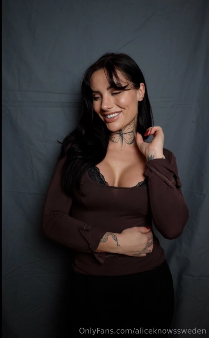 Life is too beautiful not to smile 