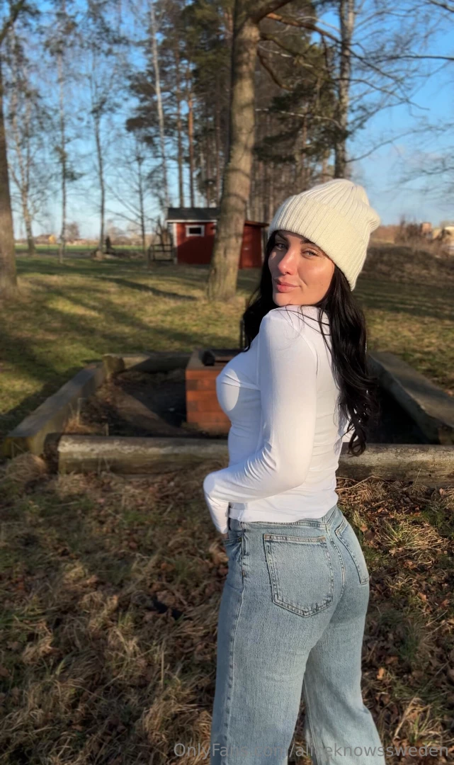 Winter breeze flirty tease 