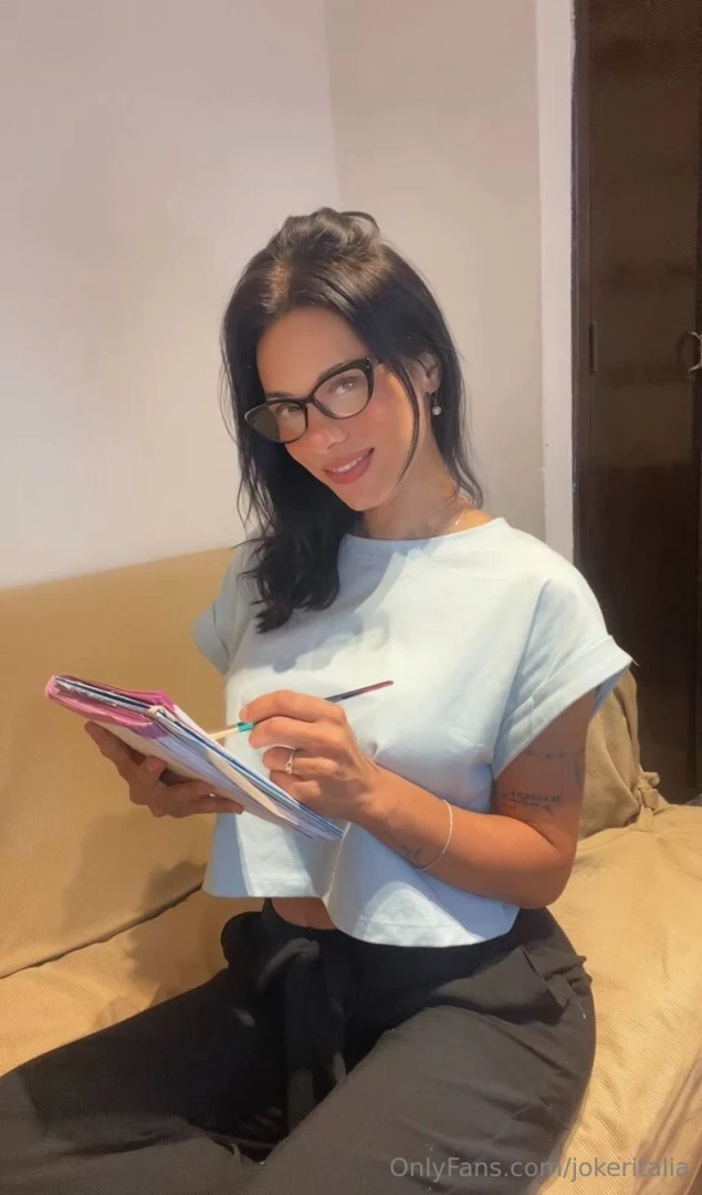 Ciao sono elisa appena trasferita in italia pronta a scoprire nuove part 4 