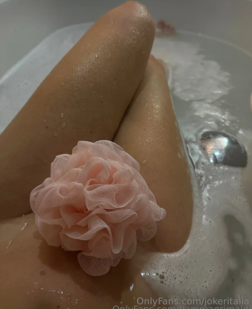 Fiammagrimaldi insospettabile studentessa universitaria dai capelli part 9 