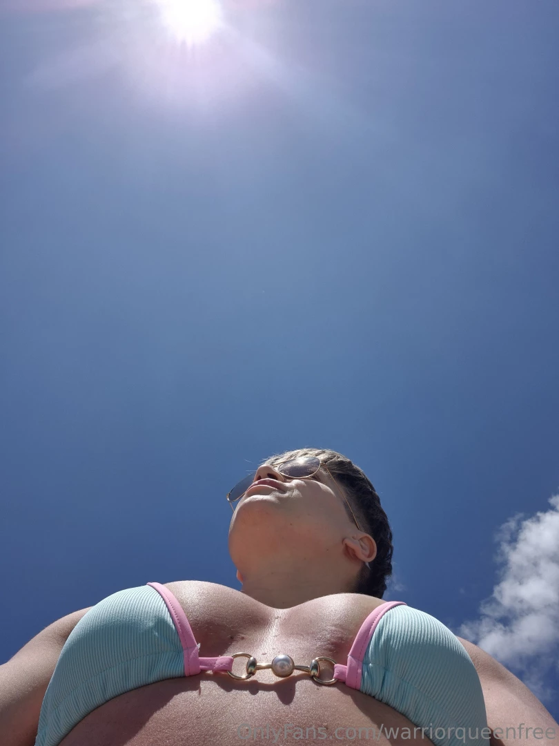 View check out my thewarriorqueenvip to see the back promo 