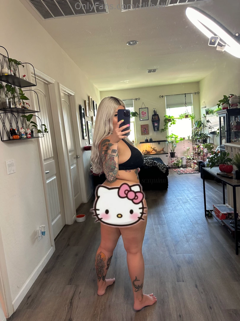 Uncensored booty pics on my vip scxquinn 