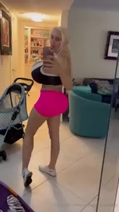 Workout outfit who loves it