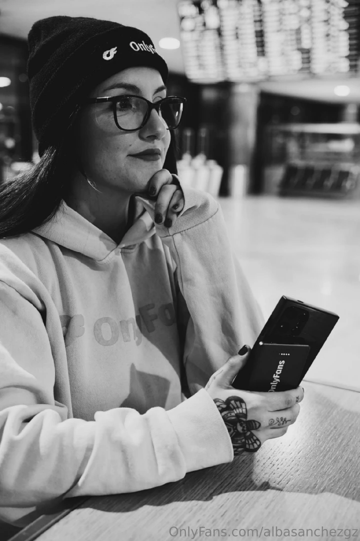 I know you want my ofmerch airport kit the powerbank has saved me on 