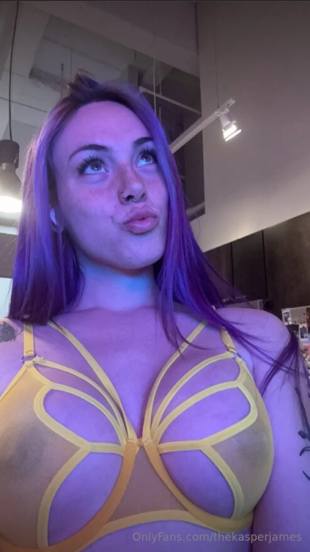 Tell me what you see and if you like it 