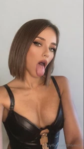 Experience the heat with the sensational brunette your_arianacortez part 87