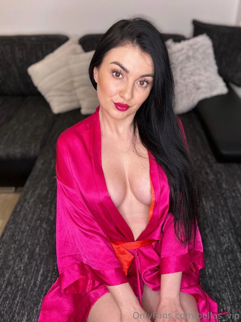 Help me take off my bathrobe babe 