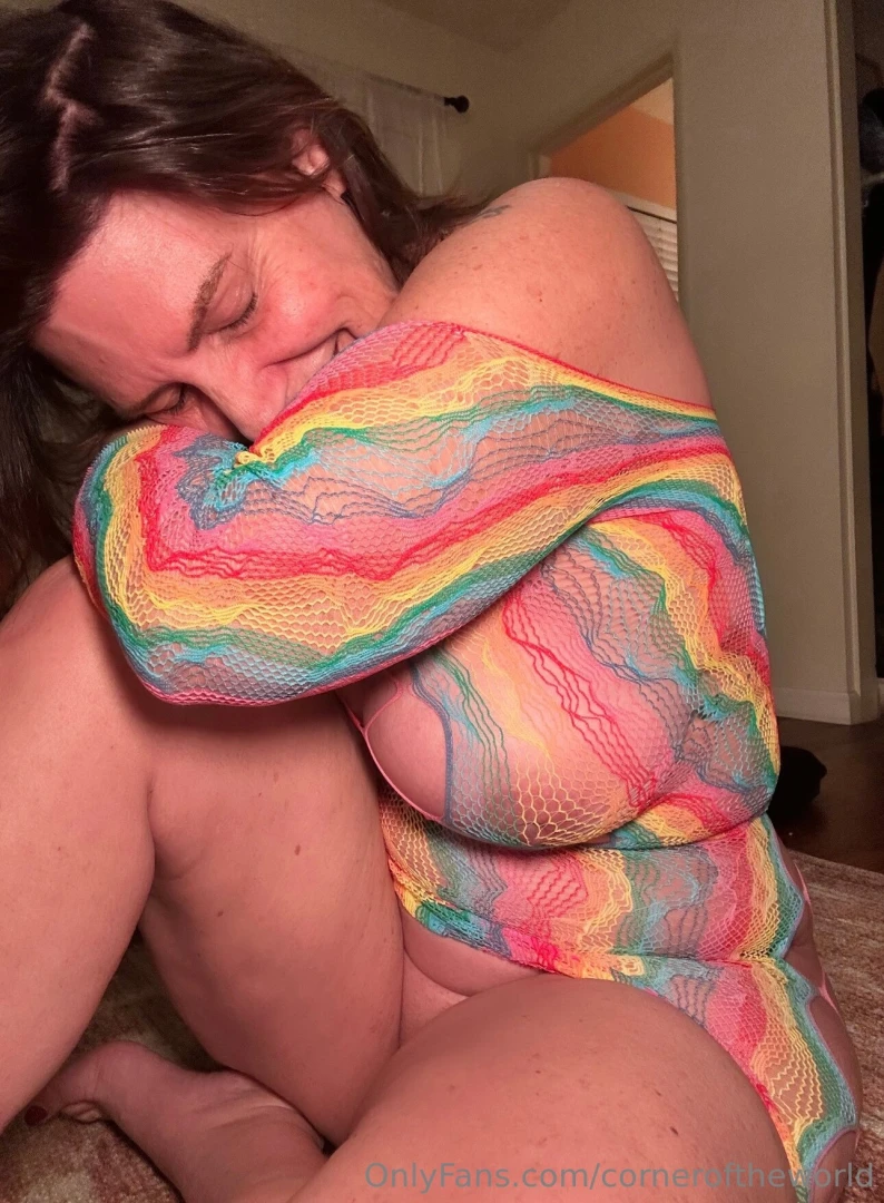 I hope to see you on our live tomorrow celebrating magiclilly32 two 