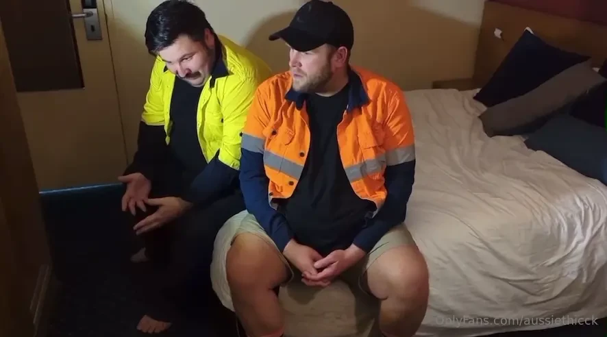 Throw featuring aworldgonemad 