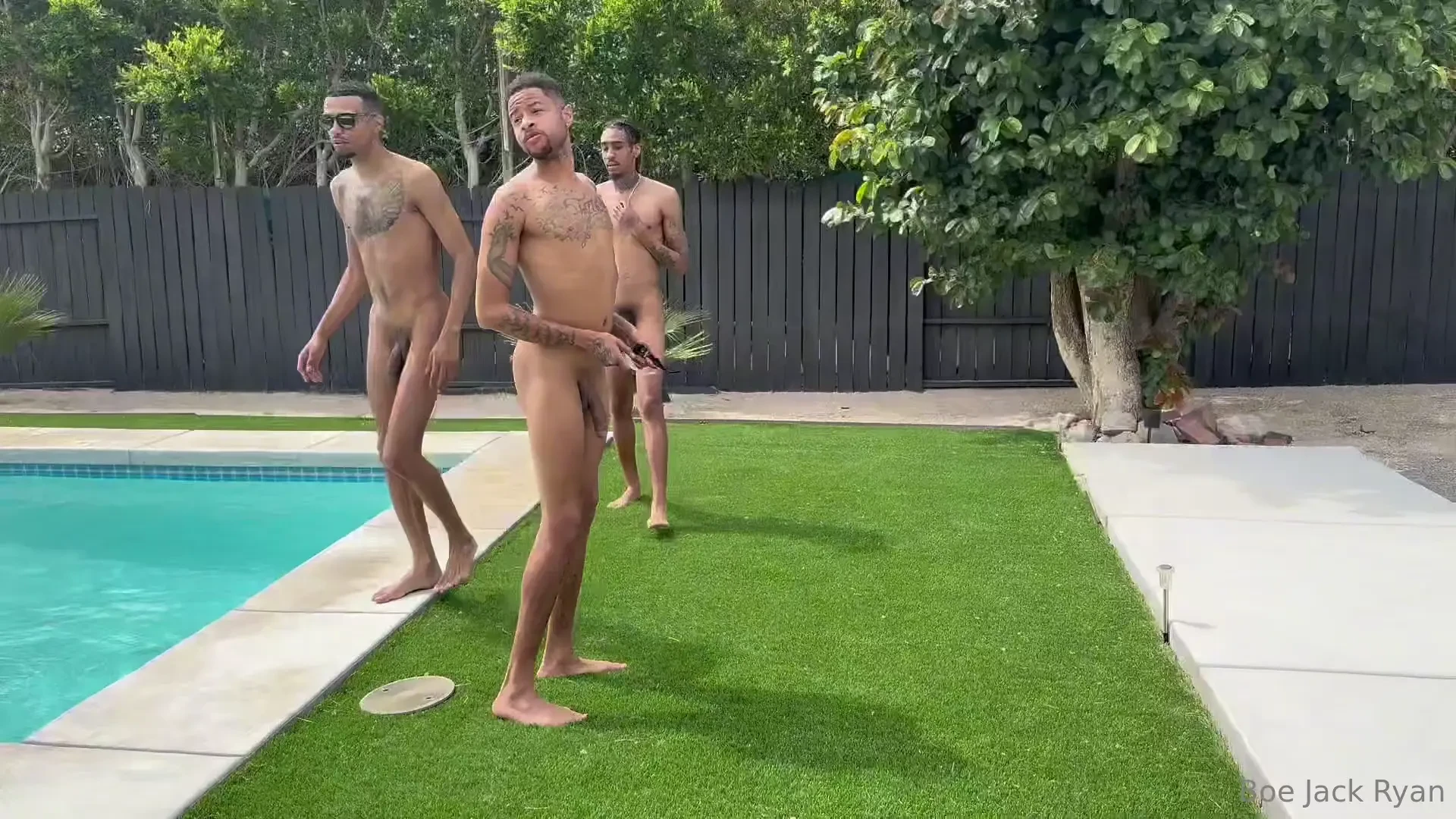 Poolside suck theboyinthepic leonreddz papi_v03 