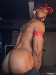 Your favorite epileptic gogo dancer