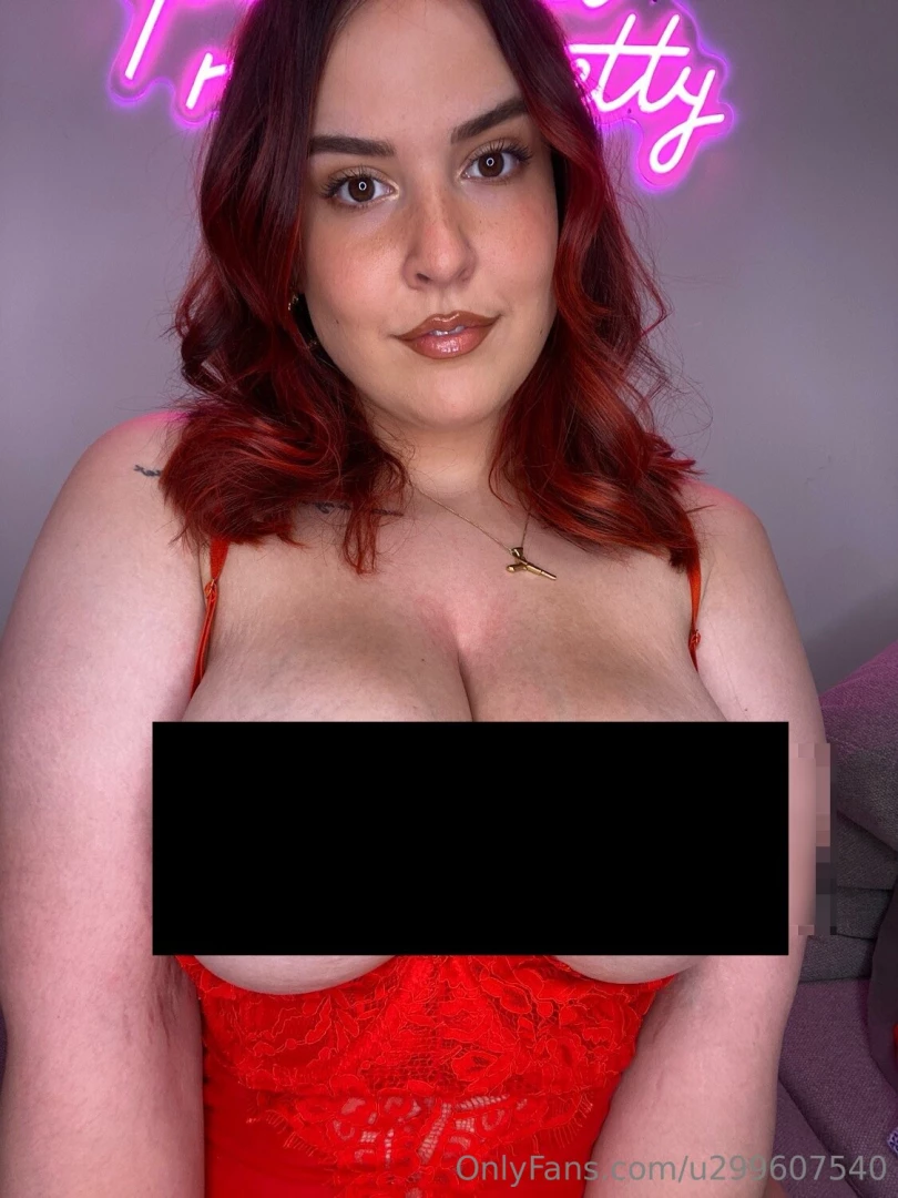 Its okay you can stare stephoshiri 