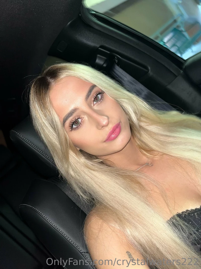 Do you like girls with beautiful green eyes 