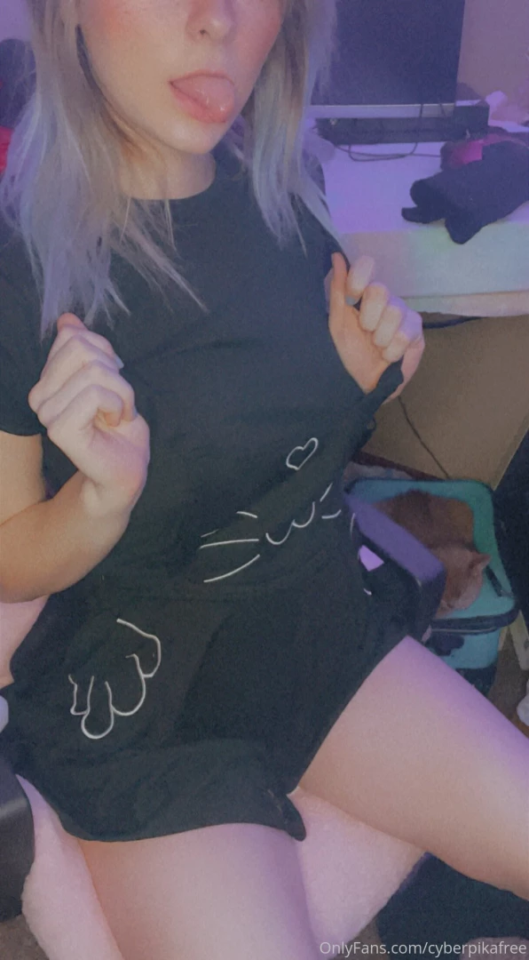 Nudes of this are unlocked with tipping one of the suggested amounts part 1 