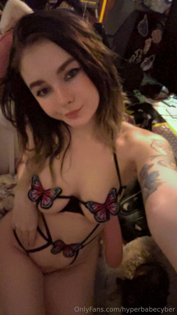 Preview of the butterfly lingerie set full video included in the set 