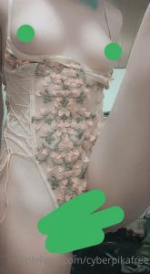 Preview of the set i just sent to you from a photoshoot i never posted