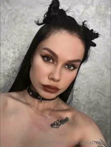Feeling fierce and fabulous in this pic