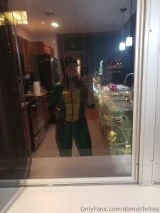 Halloween party here i come there isn t a full length mirror in this part 1