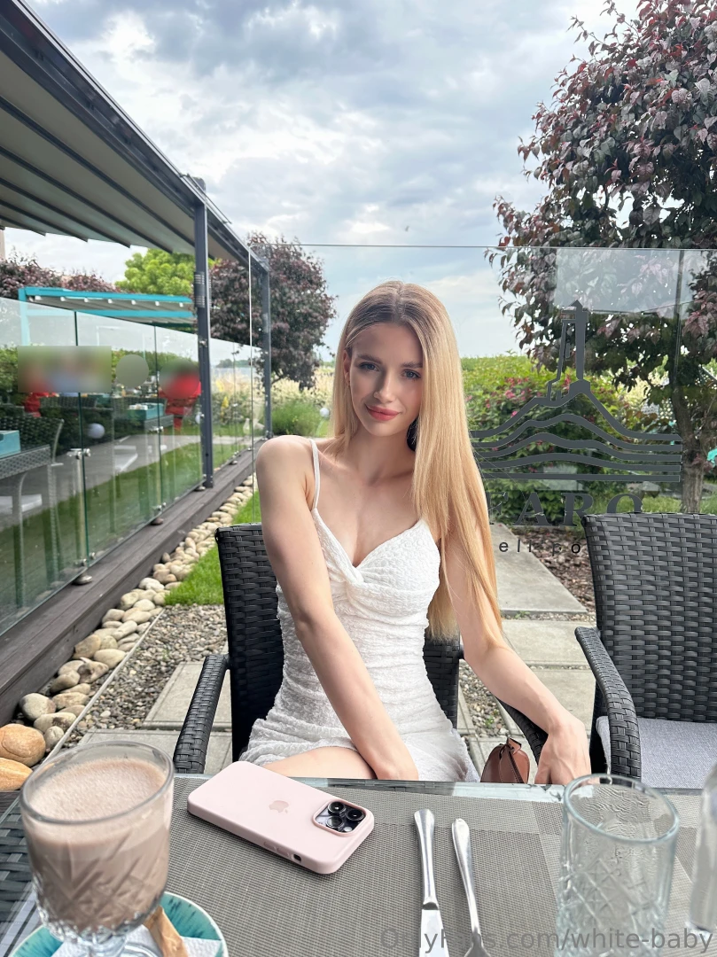 I haven t been to a restaurant in a long time my sister dragged me out 