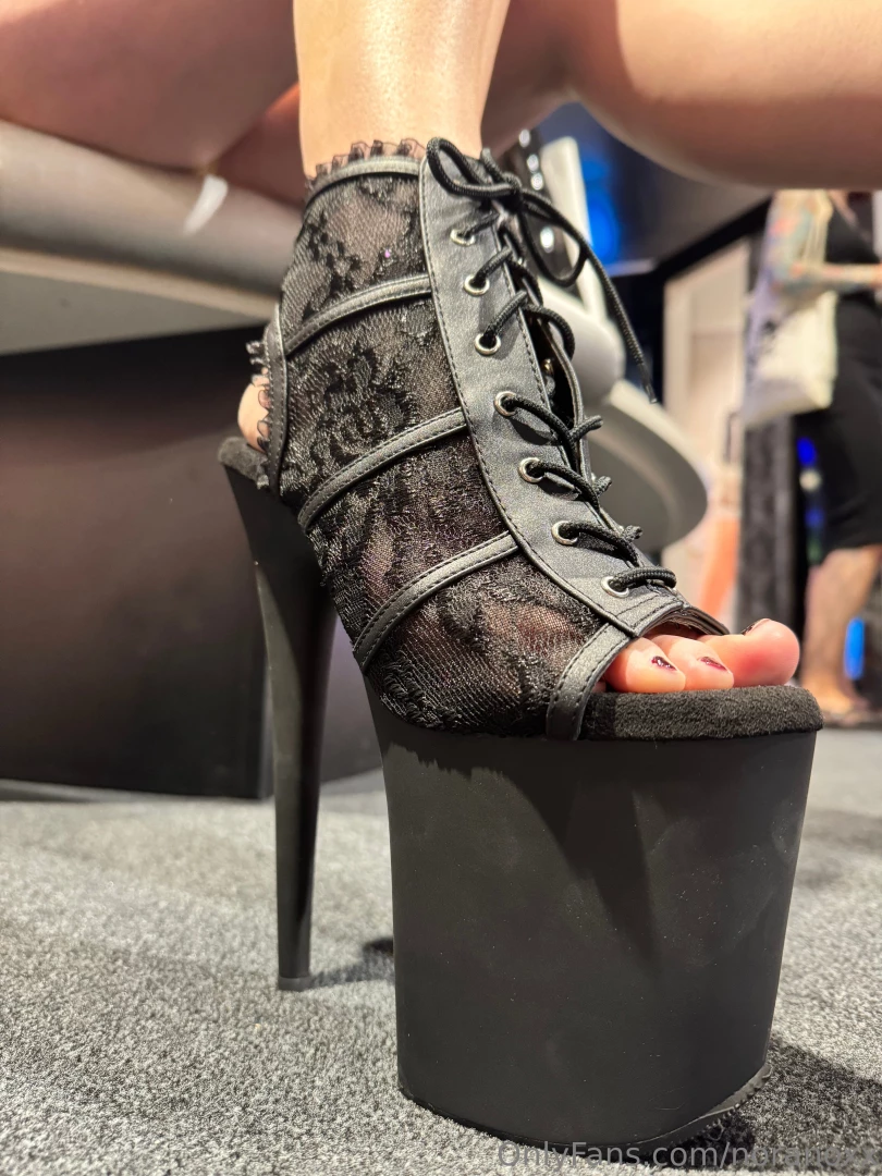 Nice shoes - take or toss shopping with cara_blaze part 1 