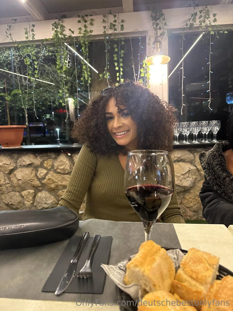 Kysi maykelin heyyy ich bin die kysi und f r jeden spa zu haben ich 