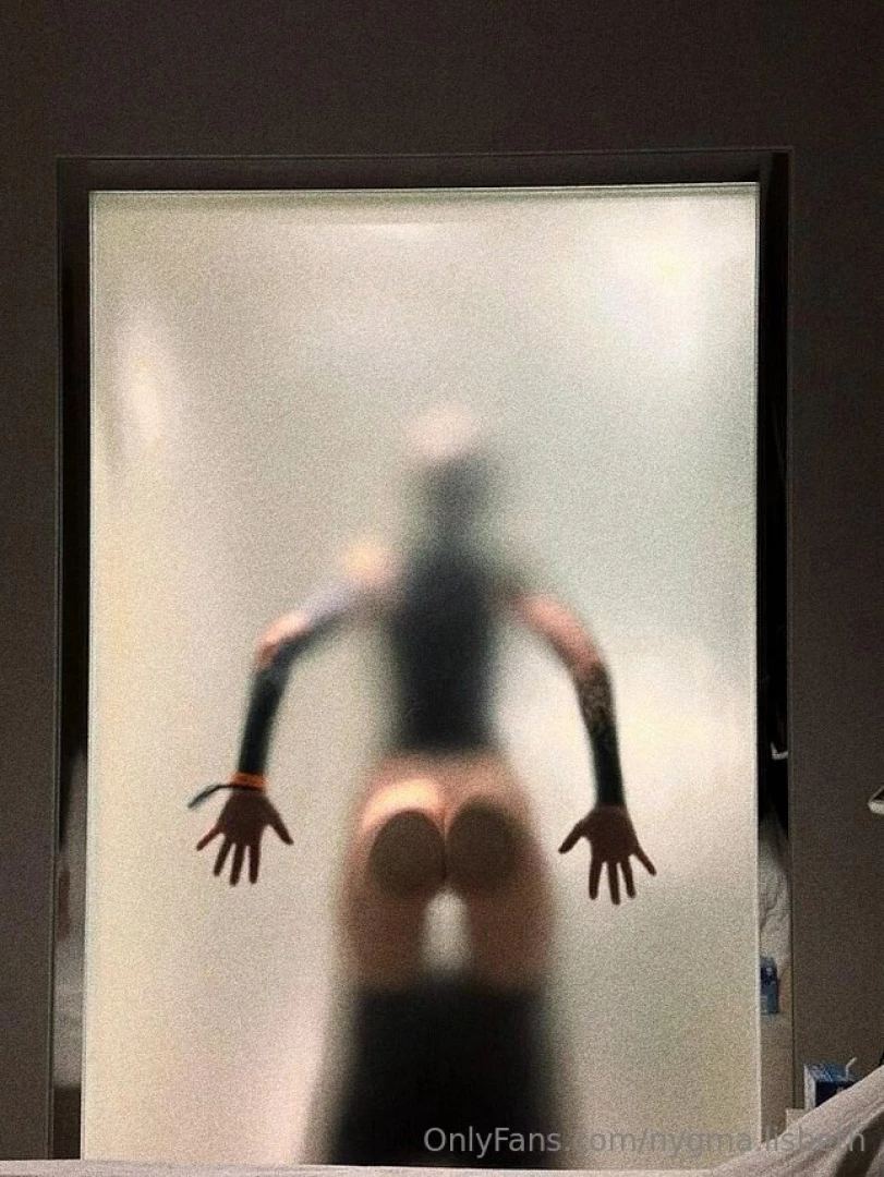 Had a very interesting shower in the hotel room 