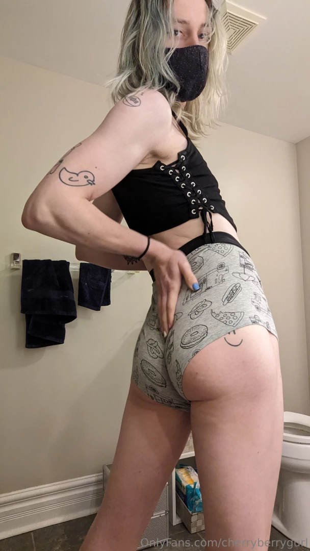 Be a good boy and help mommy out 