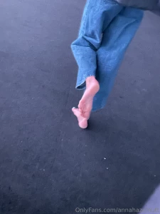 Sorry for slow message responses customs everyone i was traveling and