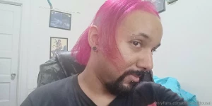 Decide to spoil myself and get hair done i feel cute might delete