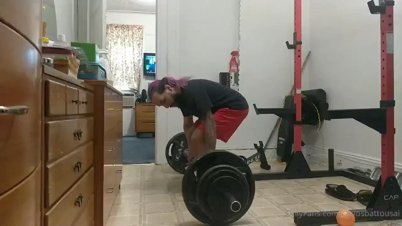 I m back to deadlifting 315 pounds after losing 25 pounds 