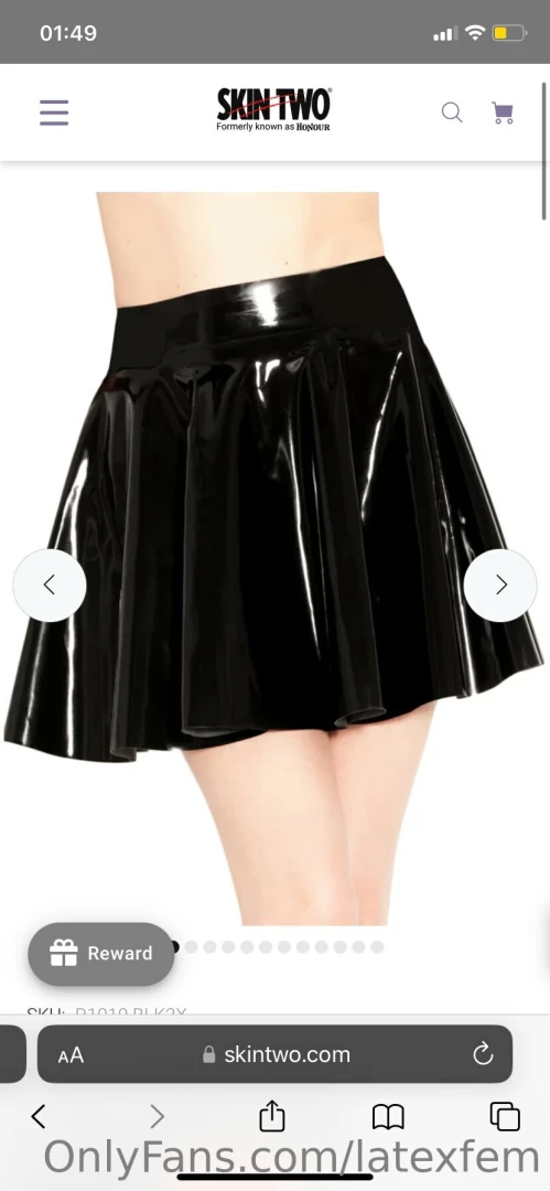 Anybody want to buy me any of these i ll send you custom videos photos 