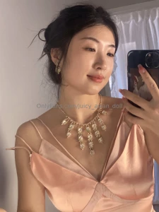 Good news i took a picture with this necklace bad news i can t find it