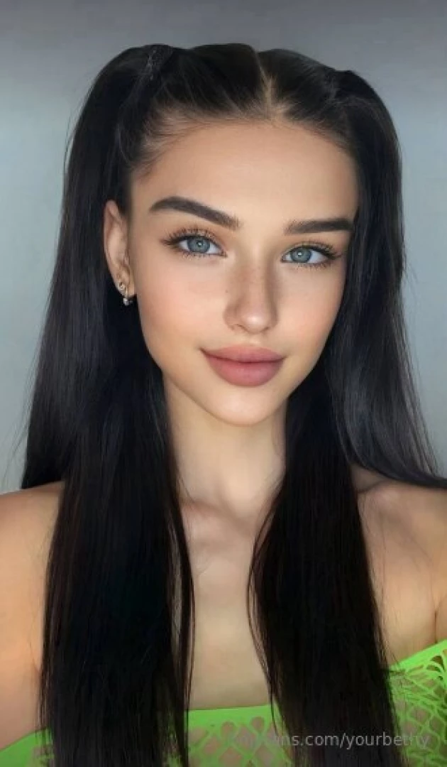 Sexy bae cutie_alice is crazy nymphomaniac she loves to play with two part 1195 