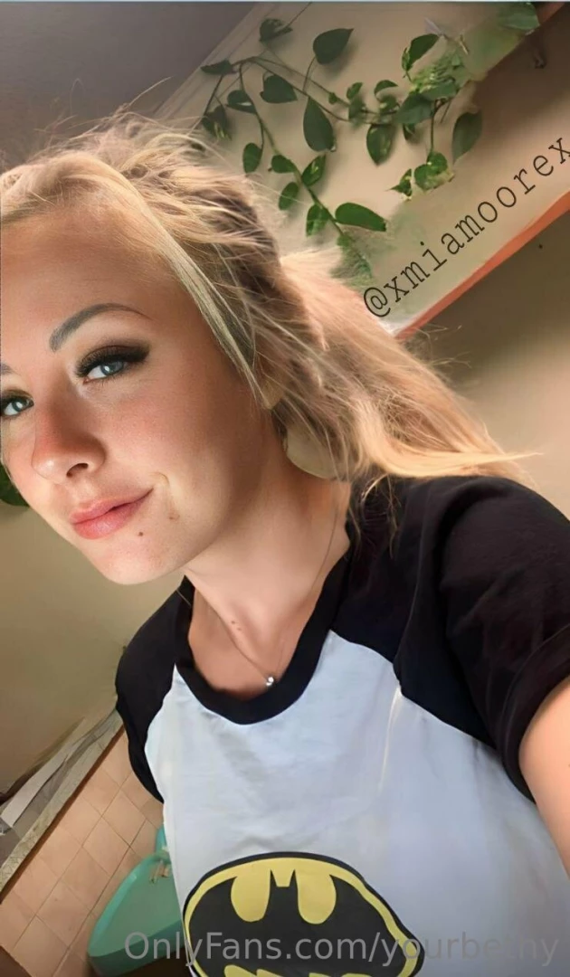 Xmiamoorex i ll promise you ll cum watching this round tits if you part 17 