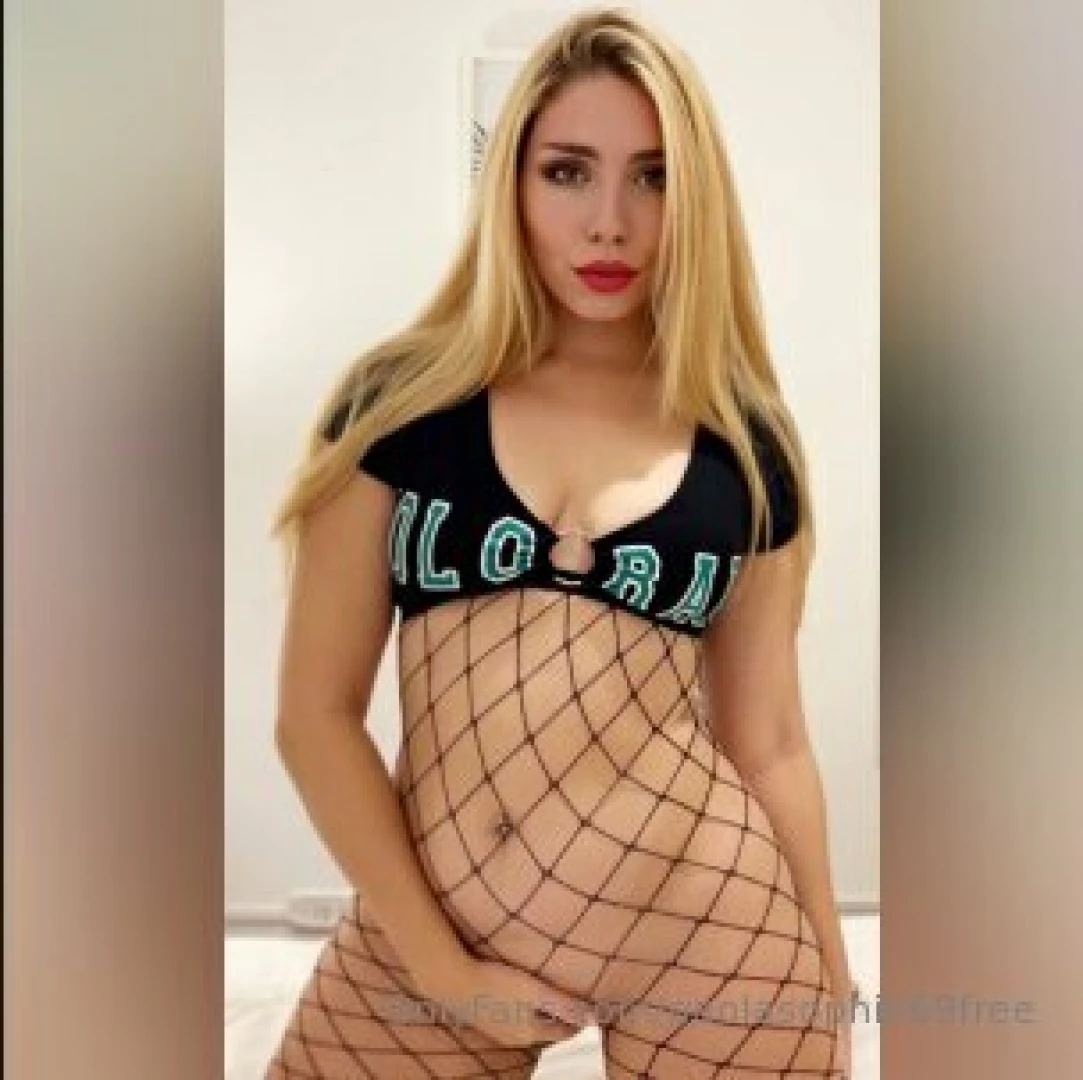 It s your lucky day demi_foxx s page is free to those seeing this post 