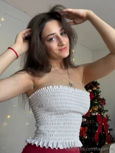 Tell me how your day goes and what you do i really want to communicate