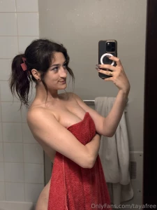 Feeling overly horny today it s probably because i ve been walking