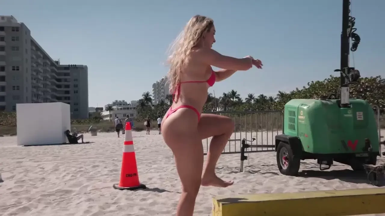 Swap the gym for sandy toes and sunshine with danidaytv at miami beach 