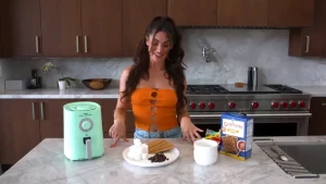Kayla takes on the latest tiktok trend in the kitchen heating up s